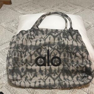 ALO Yoga Gray Women's Tote Bag